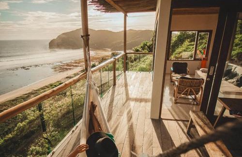 Sekongkang Cabina | Kini Resort - Oceanfront Bamboo Eco Lodges