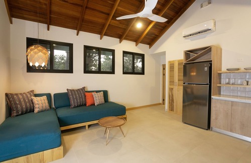 Playa Guiones Apartamento | Kinkaju Apartment, 350 meters from the beach!