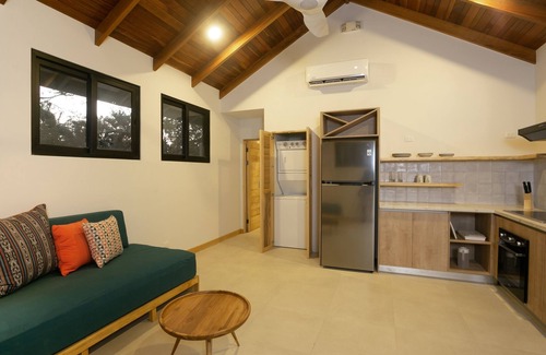 Playa Guiones Apartamento | Kinkaju Apartment, 350 meters from the beach!