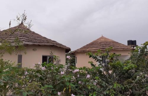 Sanyang Cama Y Desayuno | Kinkiliba Beach Lodge