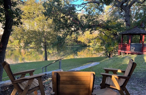Hunt Cabina | Kipp Cottage - Private Guadalupe Riverfront - 2 Cottages - Sleeps 9