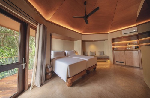 Rayong Complejo | Kira Baya Koh Samed
