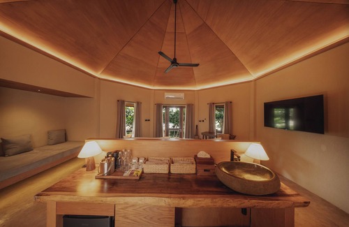 Rayong Complejo | Kira Baya Koh Samed