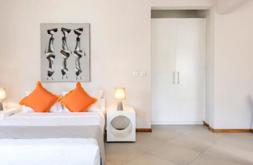 Pointe aux Canonniers Apartamento | Kisana Residence - Spacious studio with balcony, shared pool and garden