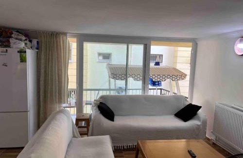 Kadnlar Denizi Mahallesi Casa | Kismideniz manzarali havuzlu daire