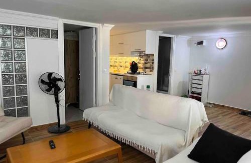 Kadnlar Denizi Mahallesi Casa | Kismideniz manzarali havuzlu daire