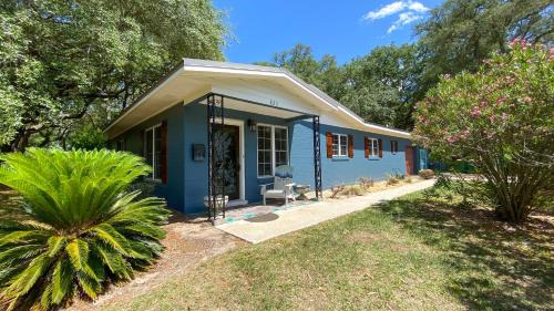Jekyll Island Casa | KISSES COTTAGE home