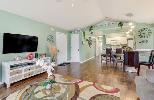 Kissimmee Apartamento | Kissimmee Condo w/ Private Porch < 7 Mi to Disney!