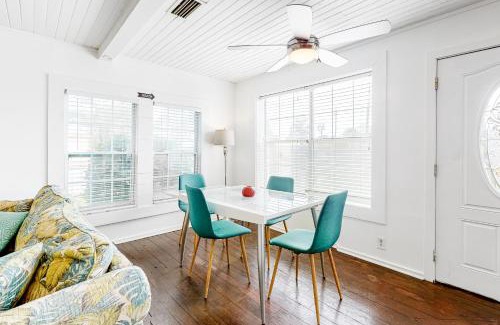 Laguna Beach Casa | Kissing Palms