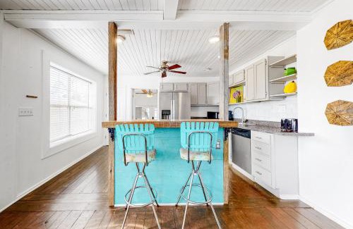 Laguna Beach Casa | Kissing Palms