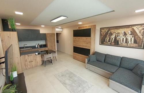Balatonalmadi Apartamento | Kisterasz Apartman