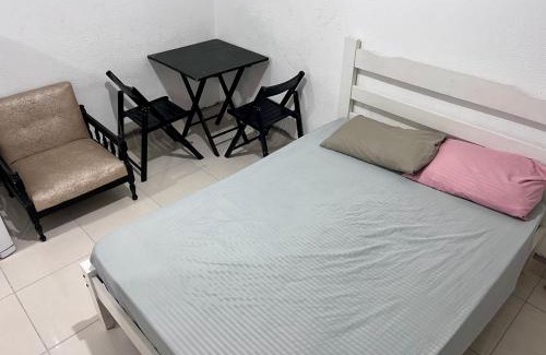 Ocian Apartamento | Kit do ALEX - OCIAN 132 - a 700 m da praia - Térreo - Ar Condicionado