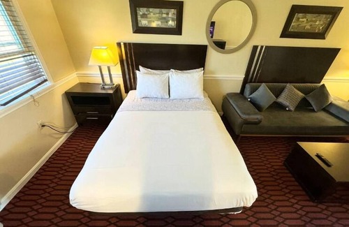 Strasburg Hotel | Kiteville Lancaster