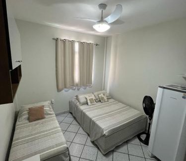 Centro Apartamento | KITNET ACONCHEGANTE A 3 MINUTOS DA PRAIA