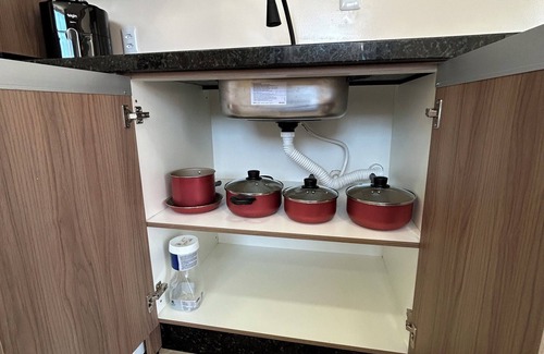 Sao Rafael Apartamento | Kitnet Mobiliada 01 - Com 1 Cama de Casal, 2 Camas de Solteiro e 1 Sofá Cama