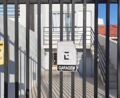 Uvaranas Casa | kitnet central com linda vista 75