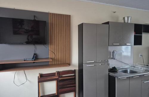 Uvaranas Casa | kitnet central com linda vista 75