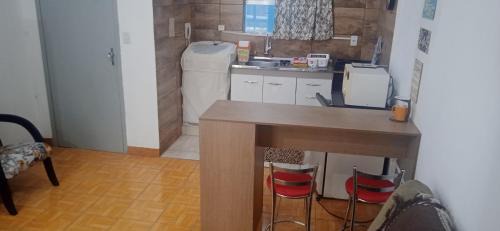 Centro Apartamento | Kitnet Mobiliada no centro de São Leopoldo.