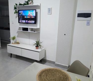 Guilhermina Apartamento | Kitnet - Pé na Areia