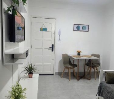 Guilhermina Apartamento | Kitnet - Pé na Areia