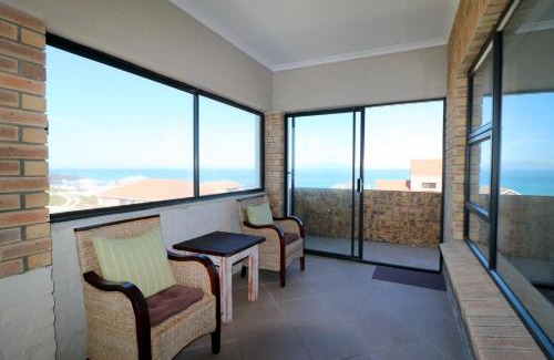 L'Agulhas Casa | Kitta In Struisbaai