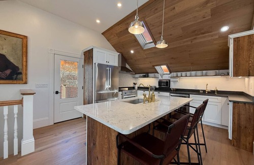 Kittery Casa | Kittery Cove | Luxe, Views, Walk to Portsmouth