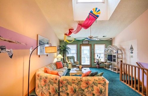 Kitty Hawk Casa | Kitty Hawk Townhome at Sea Dunes - Walk to Beach!