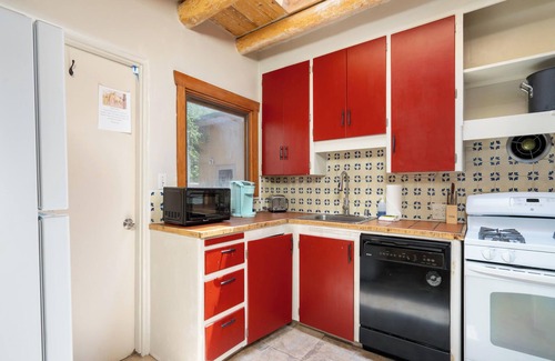 Southside Casa | Kiva Cottage | Fireplace, Patio, Near Downtown