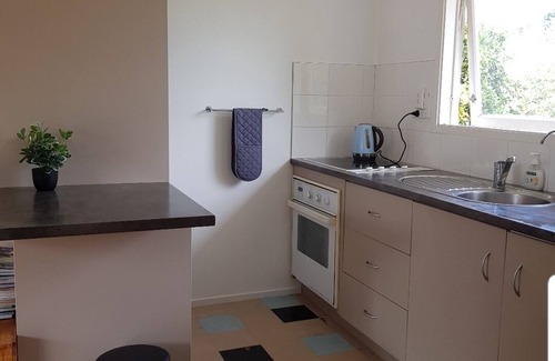 Cooks Beach Cabaña | Kiwi Bach Escape - Close To Beach