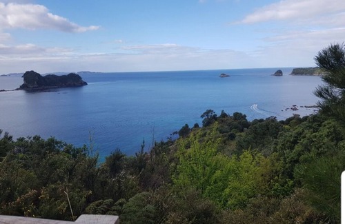 Cooks Beach Cabaña | Kiwi Bach Escape - Close To Beach