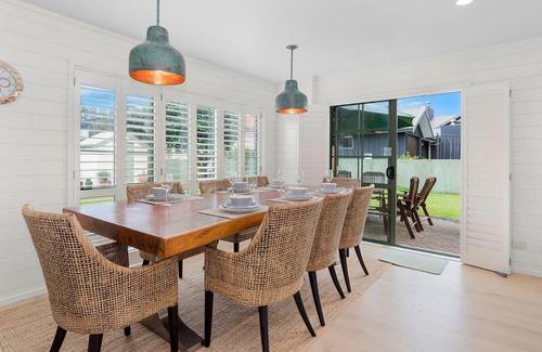 Matarangi Casa | Kiwi Kuta with direct beach access -Matarangi Home
