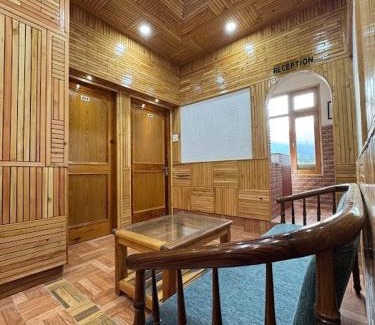 Shamshi Casa | KK Homestay Bhuntar - By Soma Stays