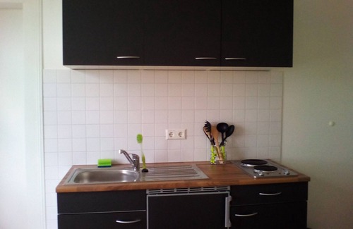 Deisslingen Apartamento | kl. Apartamento 1 cama individual cerca de HFU u. MHS con baño y cocineta