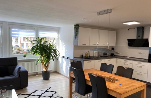 Kaiserslautern Apartamento | KL26: Modern 2 Bedroom Downtown Apartment