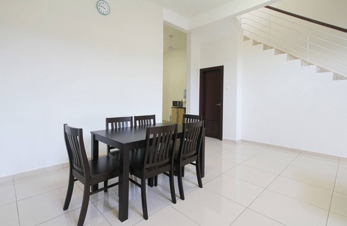 Taman Mahajaya Casa | KL4, Modern Simplicity House 4 Vacation
