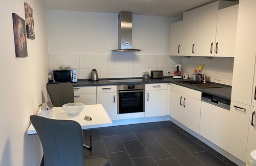 Kaiserslautern Apartamento | KL40: New, fully furnished 3-bed apart. located in the heart of Kaiserslautern.