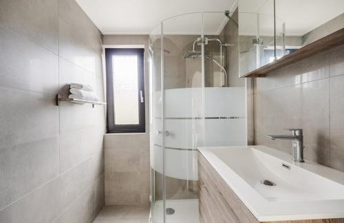 Zwiggelte Casa | Klapekster I Chique Chalet met Mooi Interieur