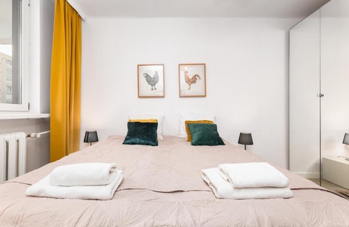 Marymount Apartamento | Klaudyny 6 by Homeprime