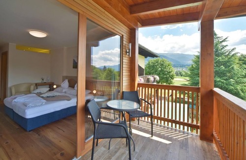 Seeboden Cabaña | Kleines Doppelzimmer Alleeblick mit Balkon - Gästehaus Bärwald
