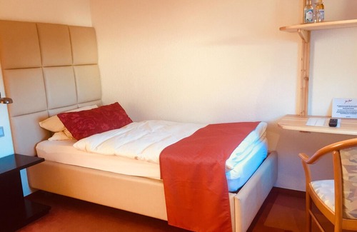 Kell am See Hotel | kleines Einzelzimmer - Hotel-Restaurant Zur Post