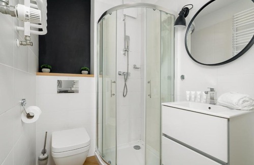 Jezyce Apartamento | Klimatyczne i Nowoczesne Studio Very Berry w Poznaniu by Noclegi Renters