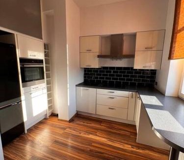 Biskupiec Apartamento | Klimatyczne mieszkanie w krainie jezior