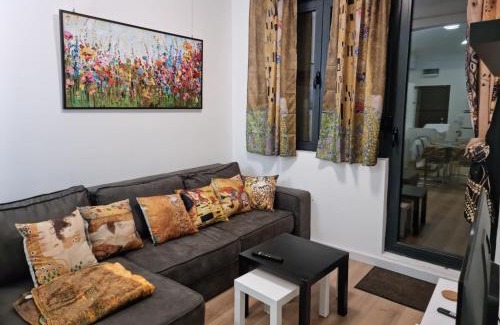 Zvezdara Apartamento | Klimt Business Grade All New Comfortable Apartment