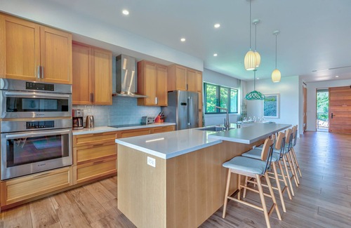 Lahaina Villa | KLVR welcomes you to Honua Kai Luana upper level 5C Oceanfront Resort, POOL view