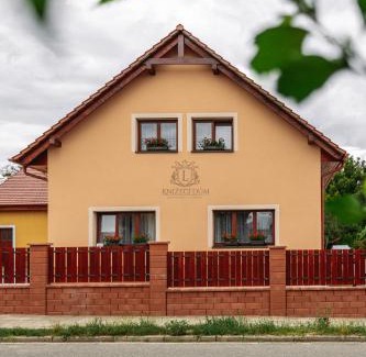Lednice Casa | KNÍŽECÍ DŮM - ubytování v Lednici
