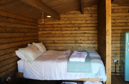 Corscombe Otro | Knapp Farm Glamping Lodge 2