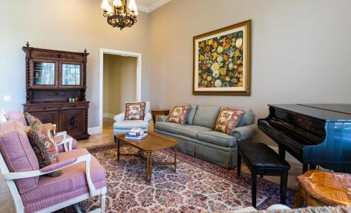 Rural Estates Apartamento | Knickerbocker Estate Home, 9 Private Suites