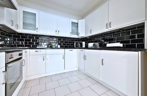 Chinatown Apartamento | New Discounts River View Luxury Penthouse! next to US embassy