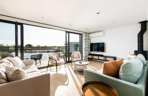 Holworth Casa | Knighton OI02 Silverlake Dorset