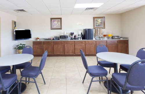 Murfreesboro Hotel | Knights Inn Murfreesboro